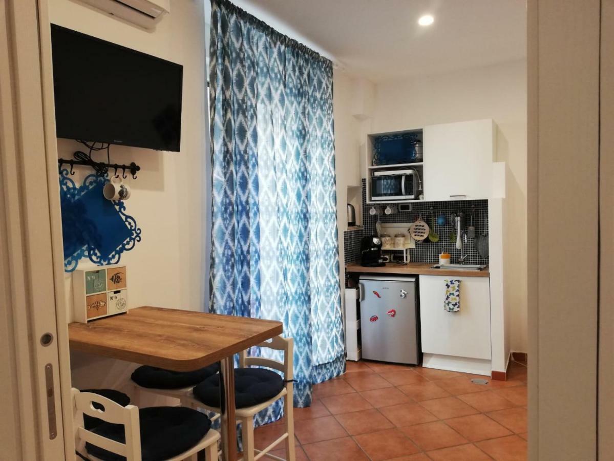 Ferienwohnung Il Posto Fisso Napoli Exterior foto